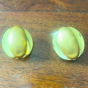 Vintage Goldtone Clip On Earrings #2026